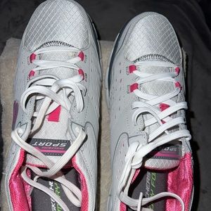 Skechers Memory Foam Athletic Shoes NWOT